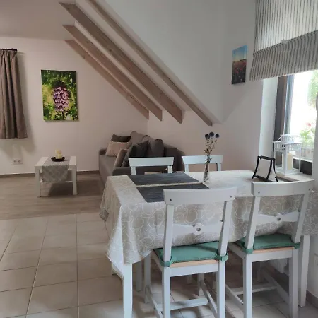 Kosbor Vendeghaz Lägenhet