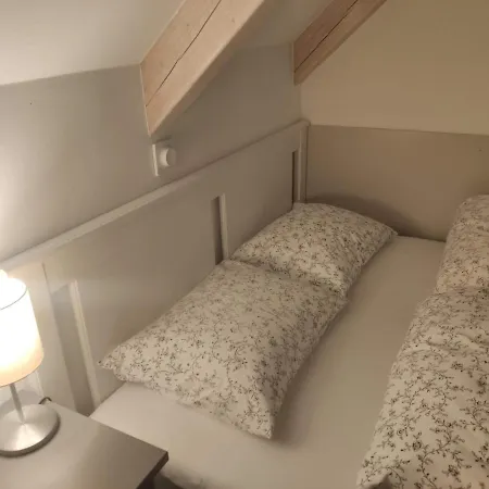 Kosbor Vendeghaz Monoszlo