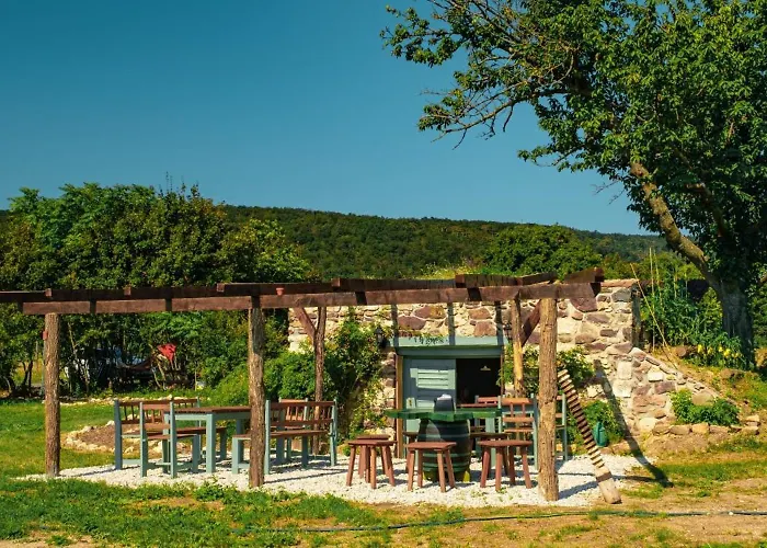 شقة Kosbor Vendeghaz Monoszlo